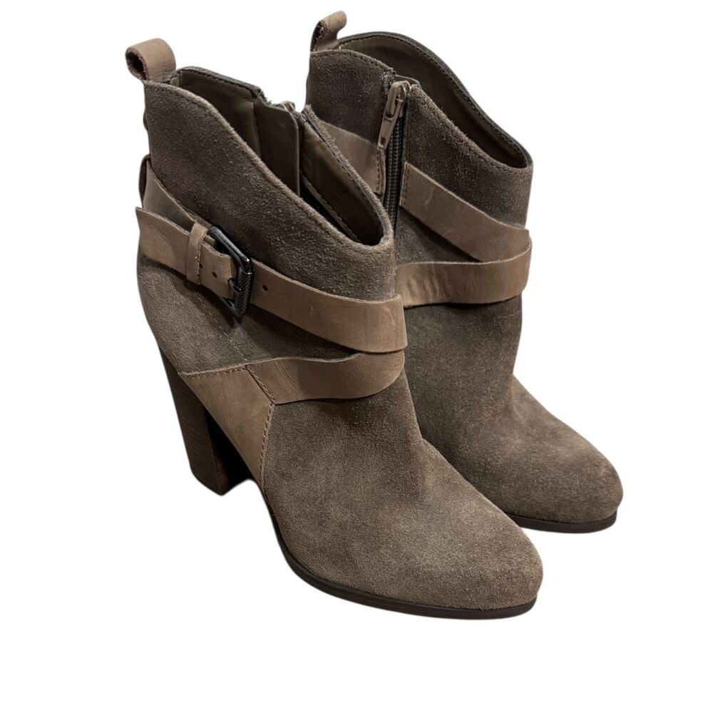 GUESS Suede Tan Heeled Boots SZ 7.5